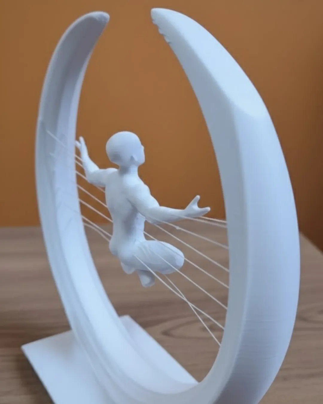 3D Zen Heykeli Modern Ay Tasarımlı Meditasyon Biblosu