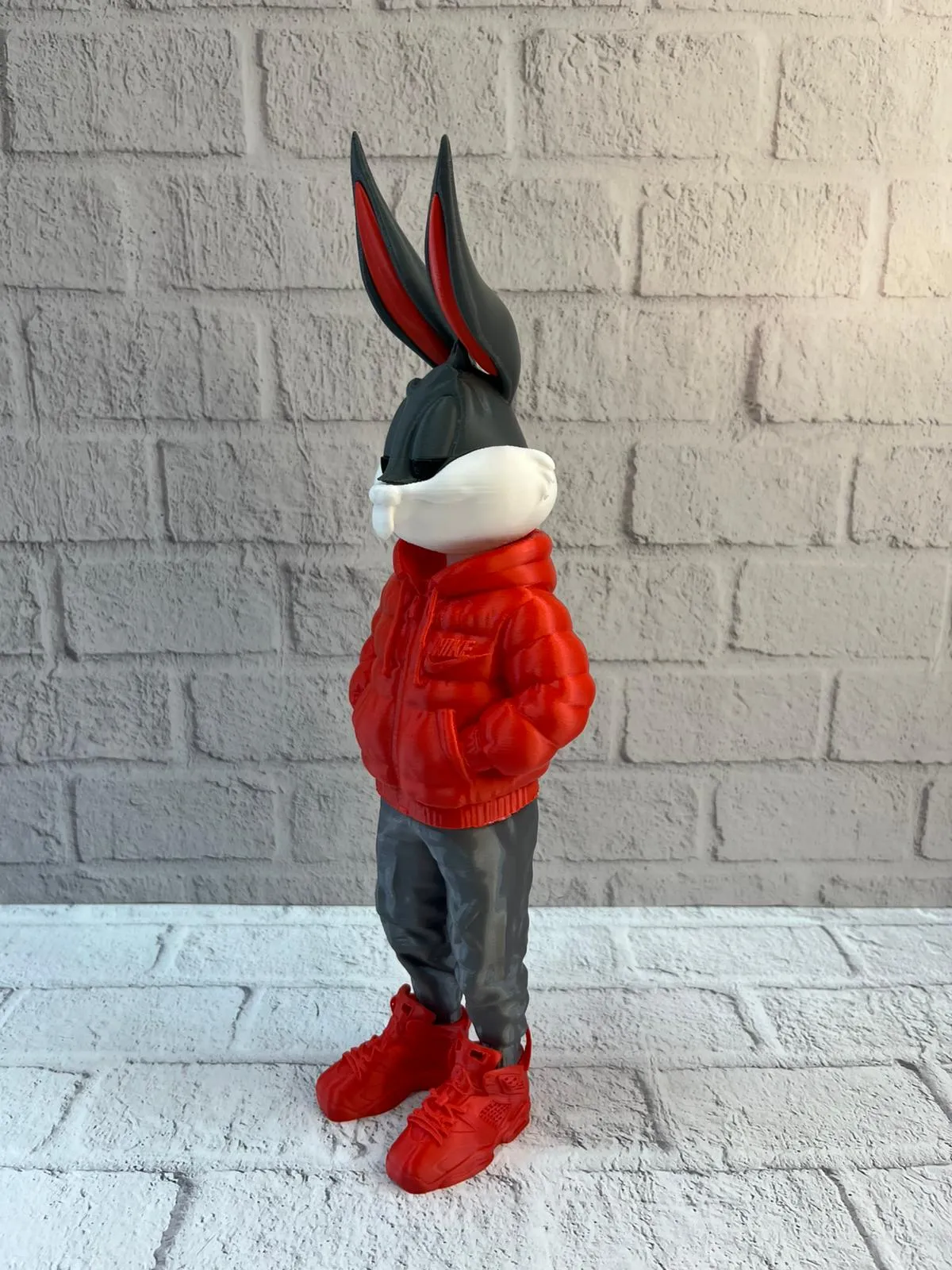 Bugs Bunny Dekoratif Figür 10×34 cm Modern Tasarım