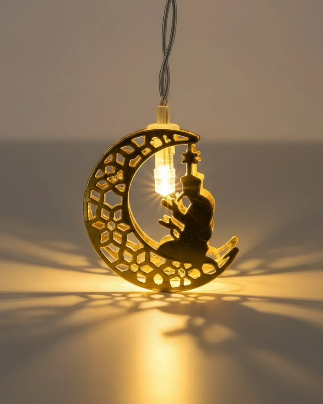 Ramazan Temalı Ay İçinde Secde Eden Adam LED Peri Işığı