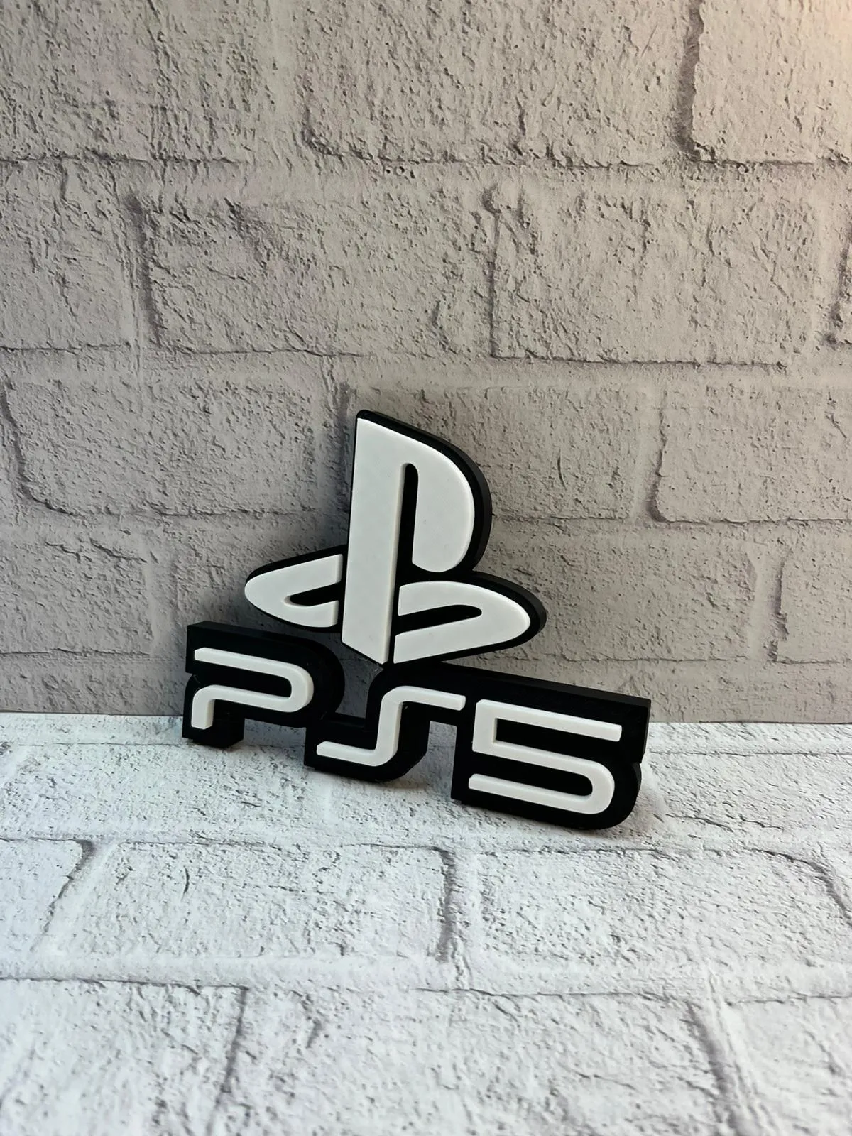 PlayStation 5 Logo Duvar Dekoru Minimal Tasarım 16×12 cm