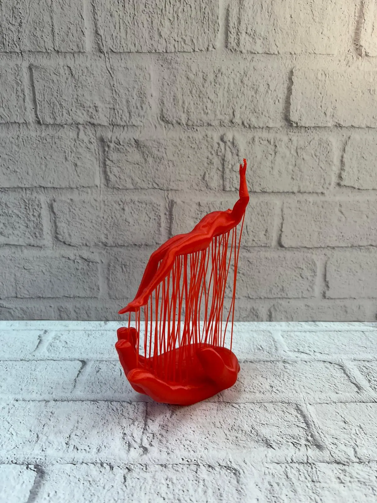 3D El Formlu İnsan Figürü Kırmızı Modern Soyut Dekoratif Biblo 12x18 cm