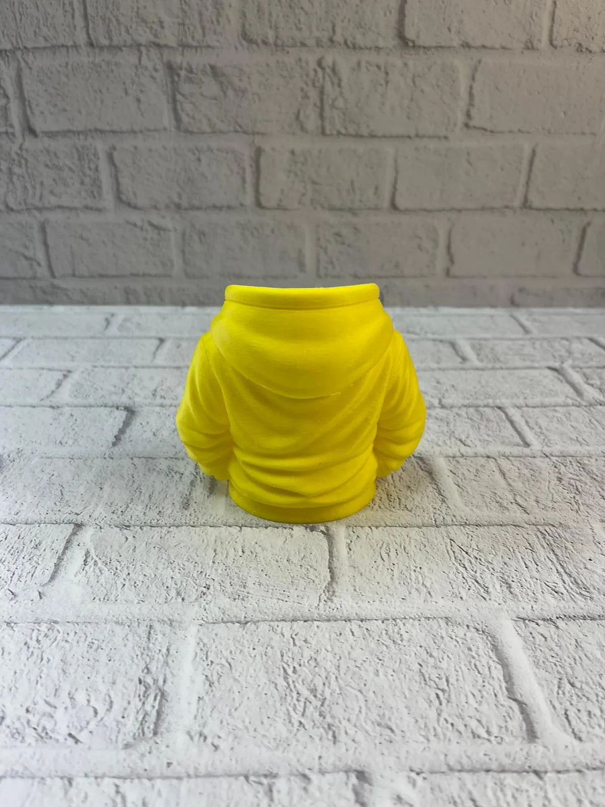 Sarı Hoodie Kalemlik 10x10 cm Masa Üstü Düzenleyici