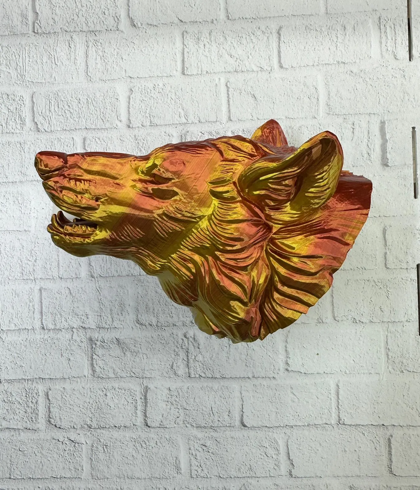 Altın Kaplama Görünümlü Kurt Duvar Süsü