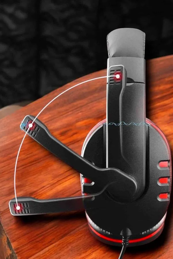 Güçlü Bass ve Suya Dayanıklı, Kablolu Oyuncu Kulaklığı ile Kesintisiz Deneyim