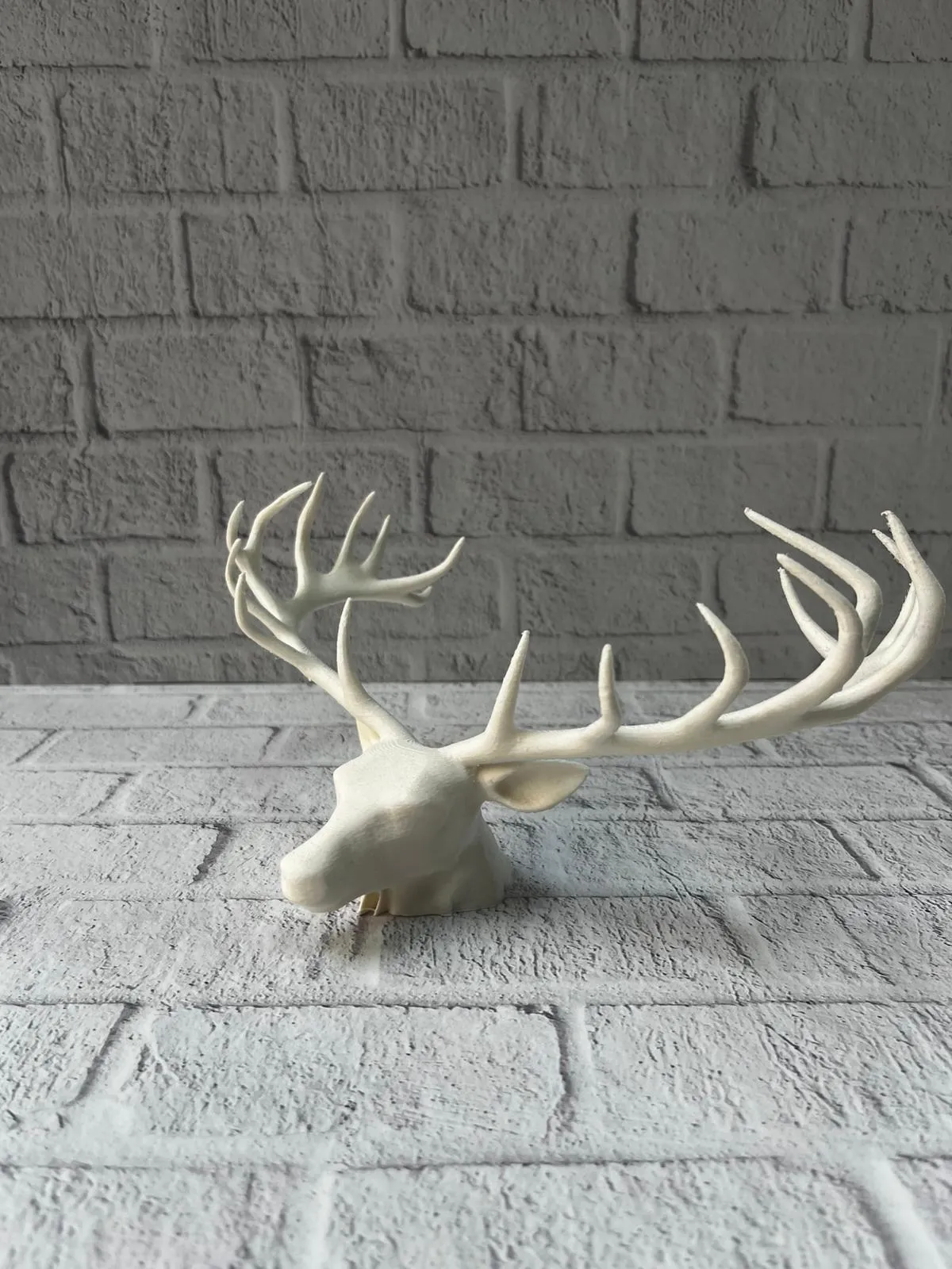 25 cm Estetik Geyik Figürü Şık Ev Ofis Dekorasyonu