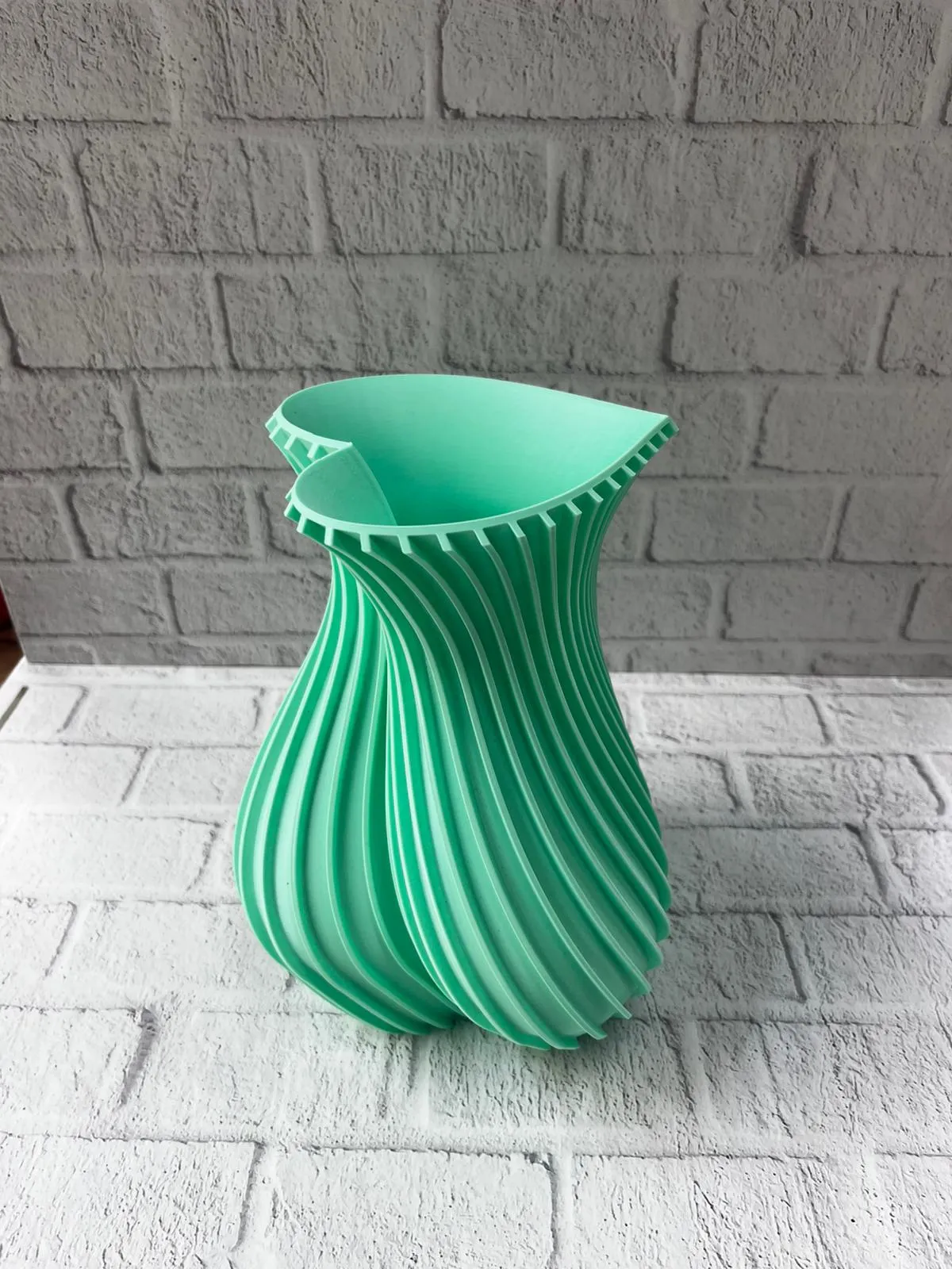 Kalpli Turkuaz Dekoratif Vazo 24 cm Modern Şık Tasarım